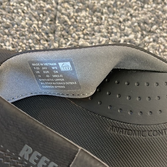 Reef - Men's Cushion Spring Flip Flop - 10 - Picture 9 of 9